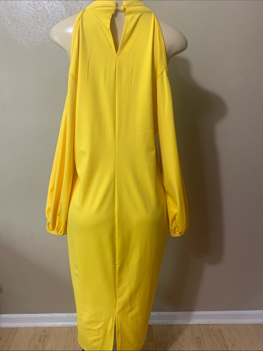 SHEIN size 2X Sunny Yellow Floral Maxi Dress Cold Shoulders - Picture 4 of 5